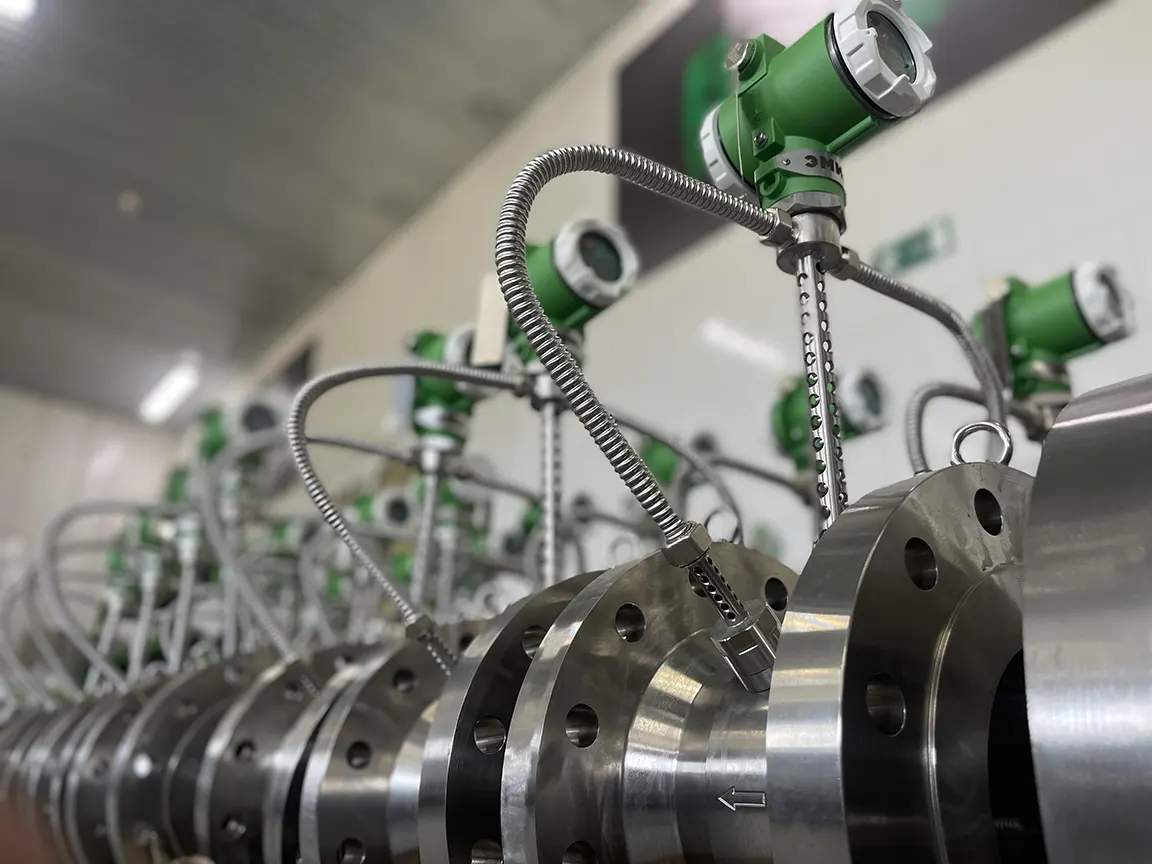 Вихревые расходомеры ЭМИС-ВИХРЬ 200 для международного проекта Вихревые расходомеры ЭМИС-ВИХРЬ 200 для международного проекта