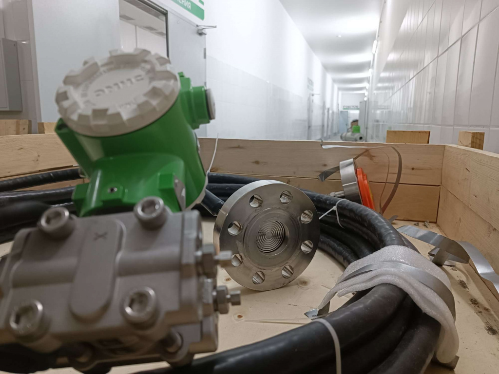 Датчик перепада давления «ЭМИС-БАР 183» специального исполнения с электрообогревом капиллярных линий.