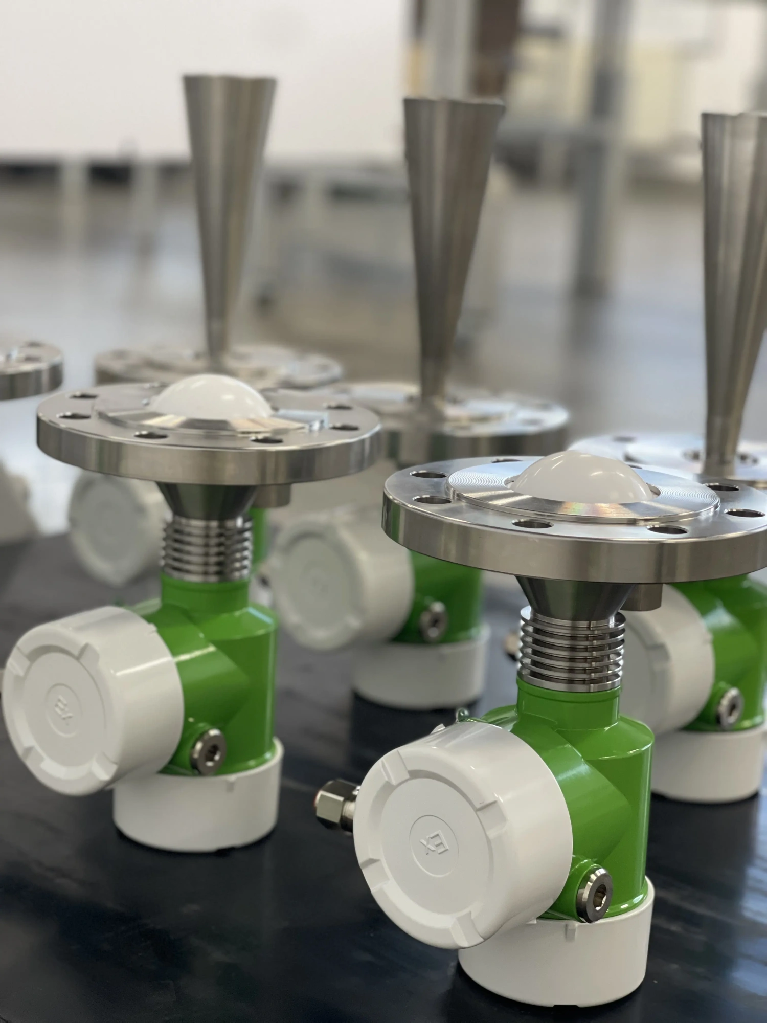 Уровнемеры радарные ЭМИС-ПУЛЬС 530